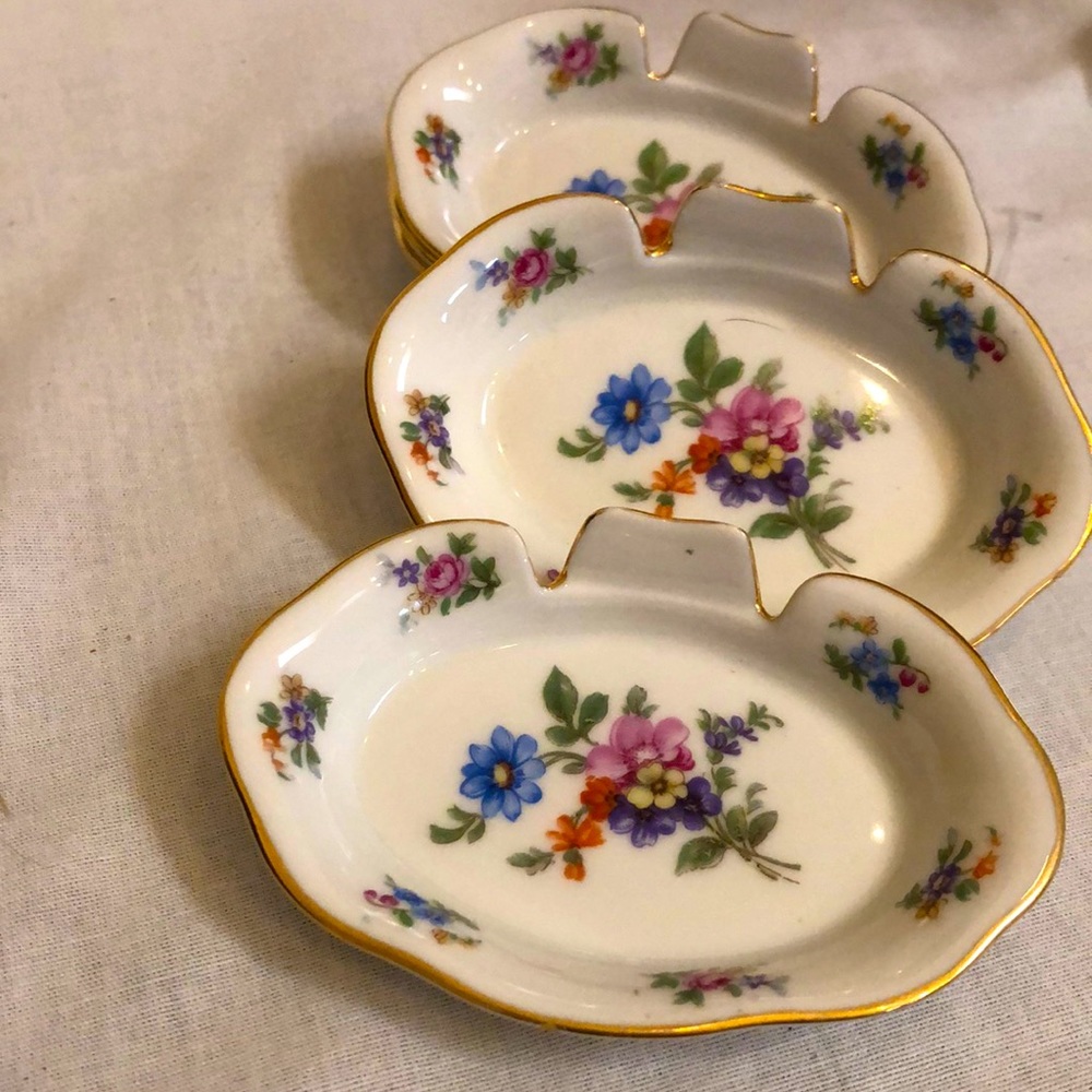 5 Bavaria tirschenreuth germany dishes, small and dainty. Estate sale. Beautiful